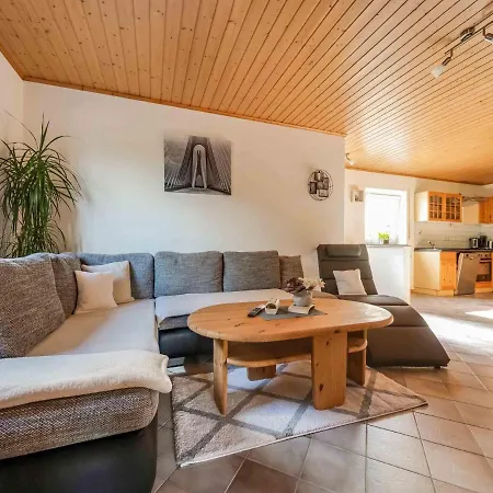 In The Eifel-mosel With Garden Apartment