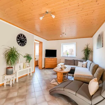 Apartment In The Eifel-mosel With Garden