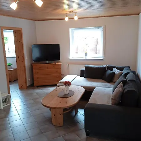 Tranquil Getaway In Scenic Appartement *