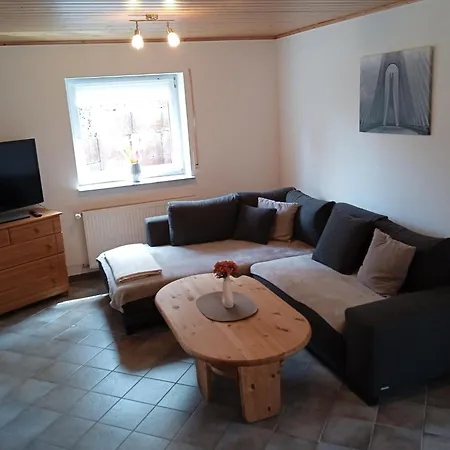 Tranquil Getaway In Scenic Appartement *