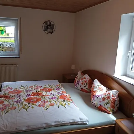 Appartement Tranquil Getaway In Scenic Roes