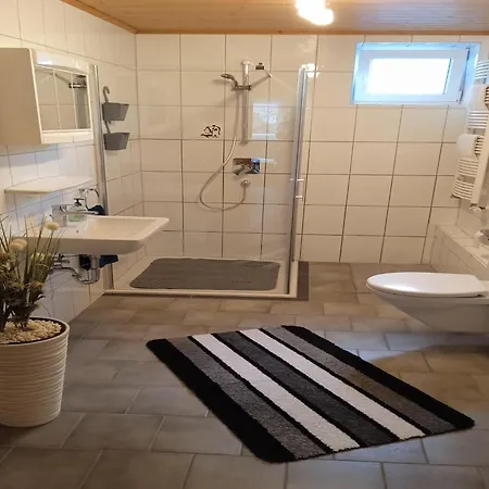 Tranquil Getaway In Scenic * Roes